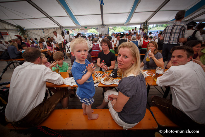 Iffeldorf - Châteaubourg Partnerschafts Fest 2012-421