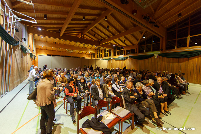 Laienspielgruppe Iffeldorf 2012_Der kahle Krempling-90